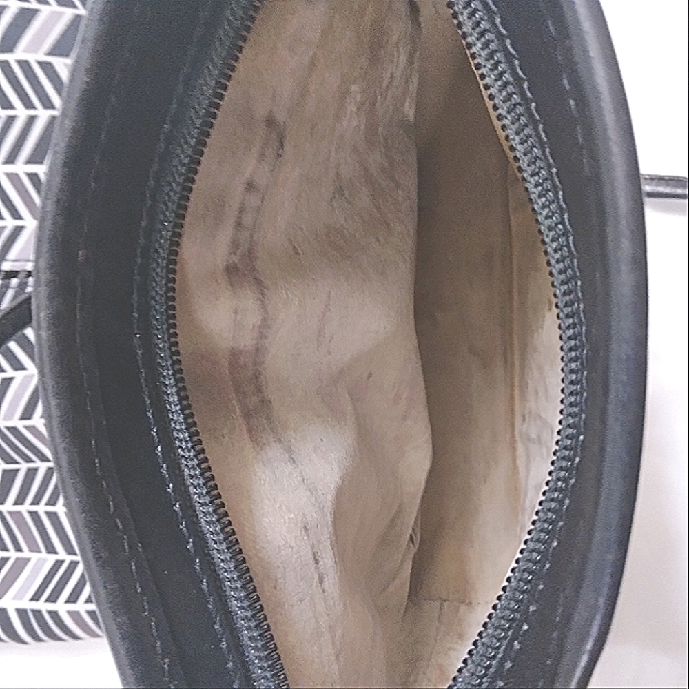 Vintage Brahmin Black And Brown Small Crossbody Bag Suede Interior - Picture 7 of 7